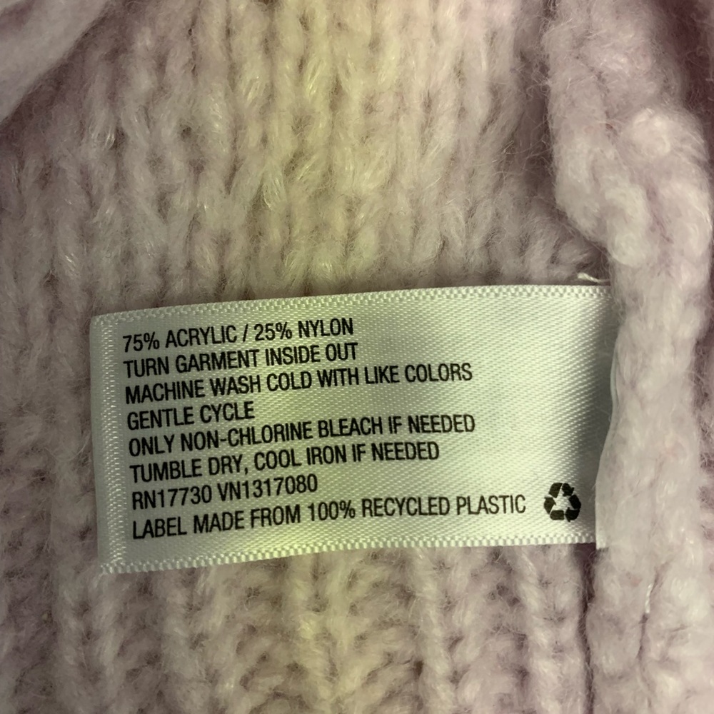 Universal Threads Sweater - Picture 4 of 4